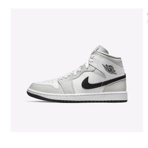 Jordan 1 Mid Light Smoke Grey (Size W 7)